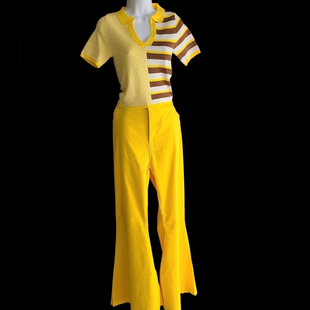 Zenana Yellow Flare Jeans W/Crop Sweater Size S PTP 12) Pant  Inseam32 Waist 14